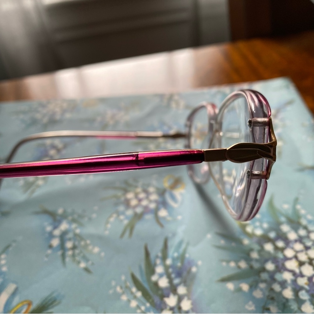 Retro Translucent Plastic Glasses - Picture 9 of 10